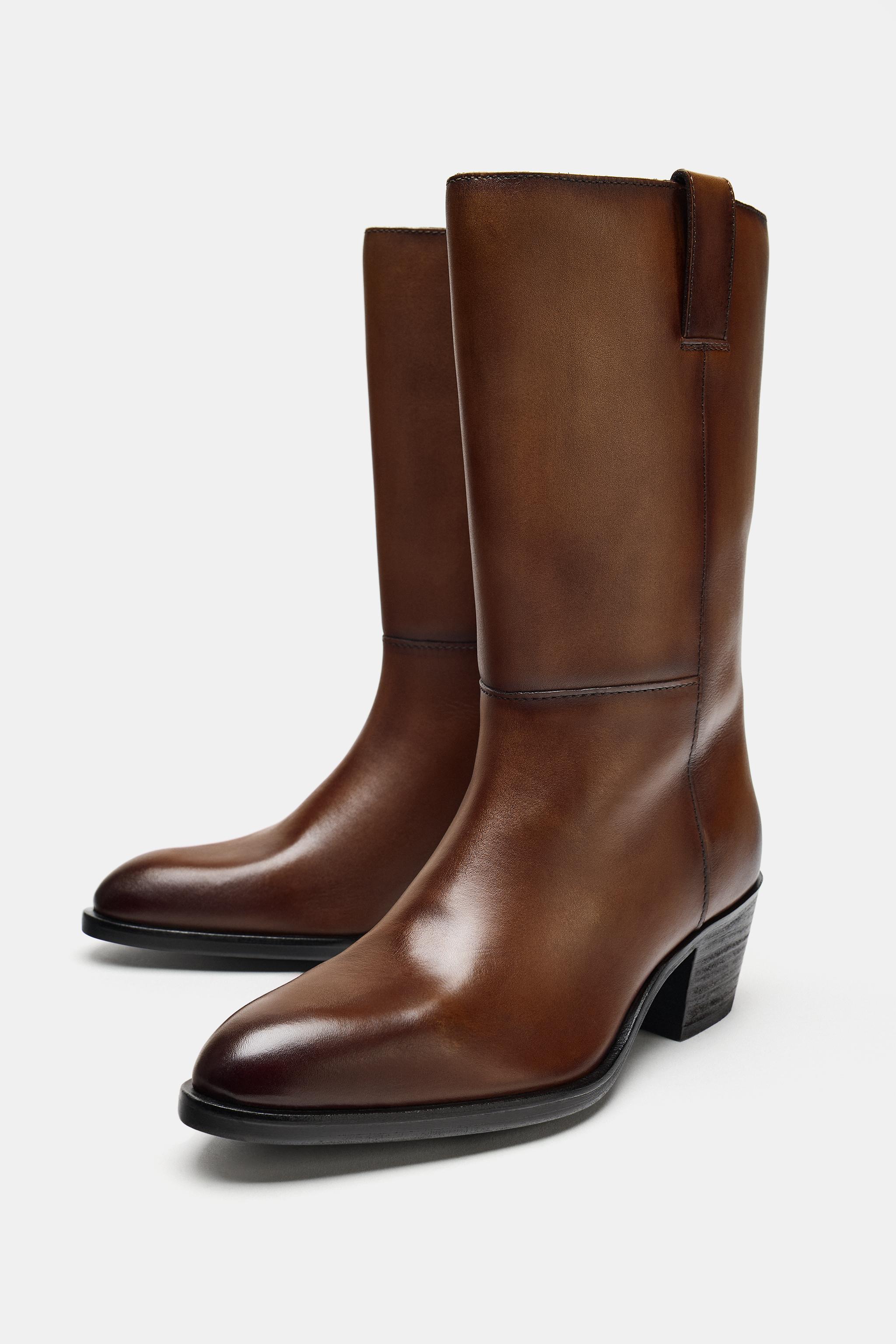 BOTTES À TALONS EN CUIR